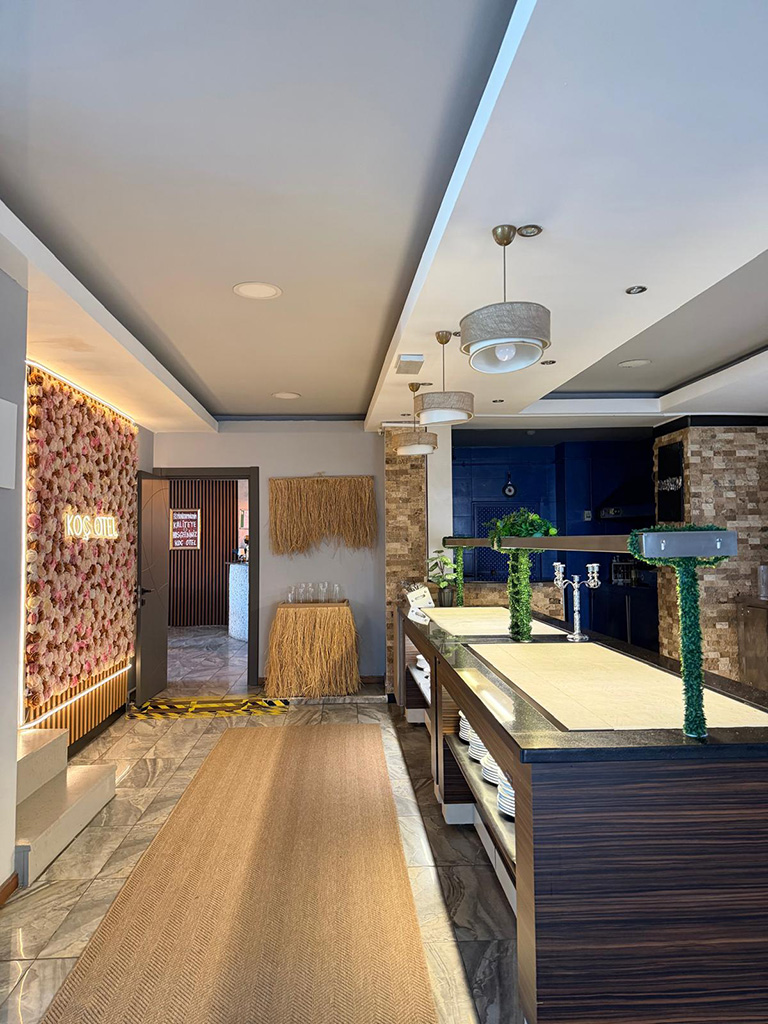 Koç Otel Karasu Galeri 18